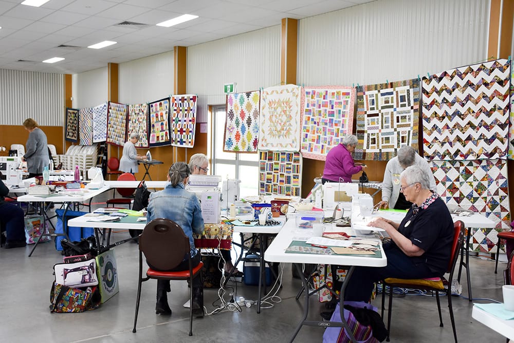 Local quilters oh ‘sew’ generous