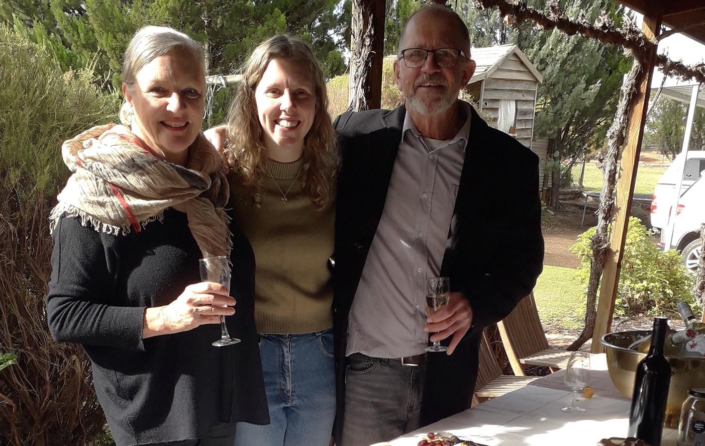 Waikerie gallery raises funds for Cancer SA