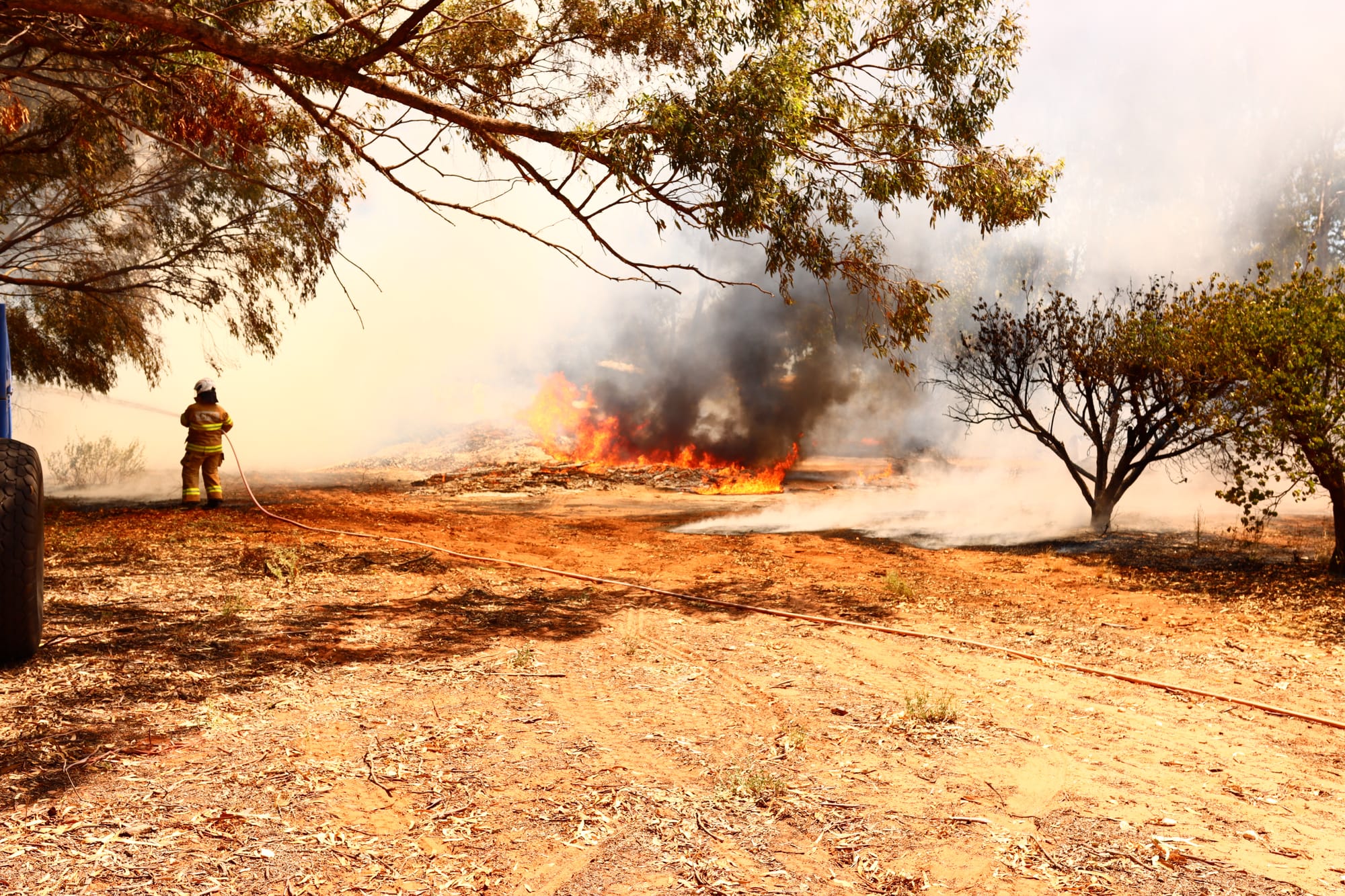 Sulphur burning causes fire at Waikerie property