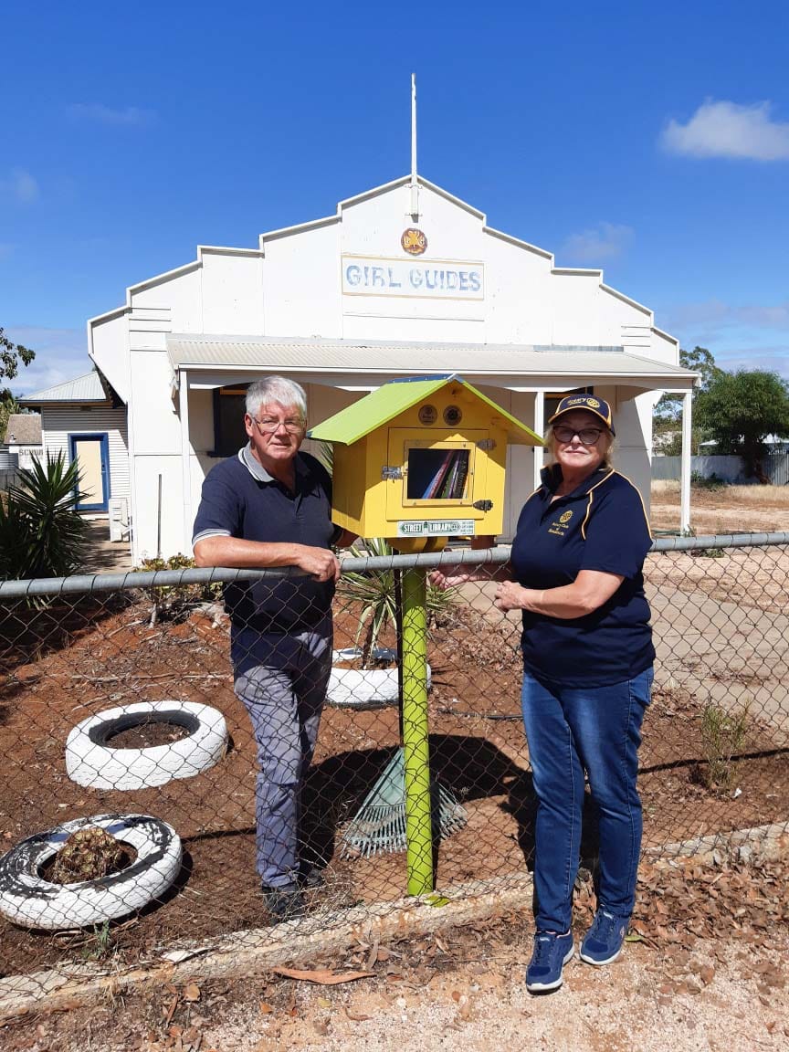 Street library hits Renmark