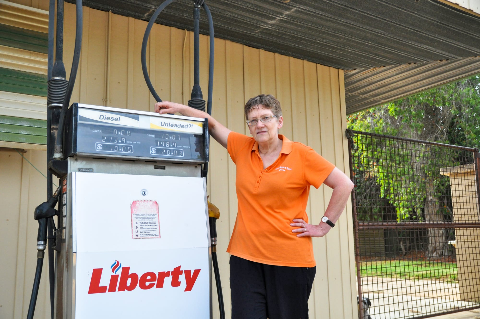Fuel-ish prices: Local independent stores benefit as prices soar at major chains