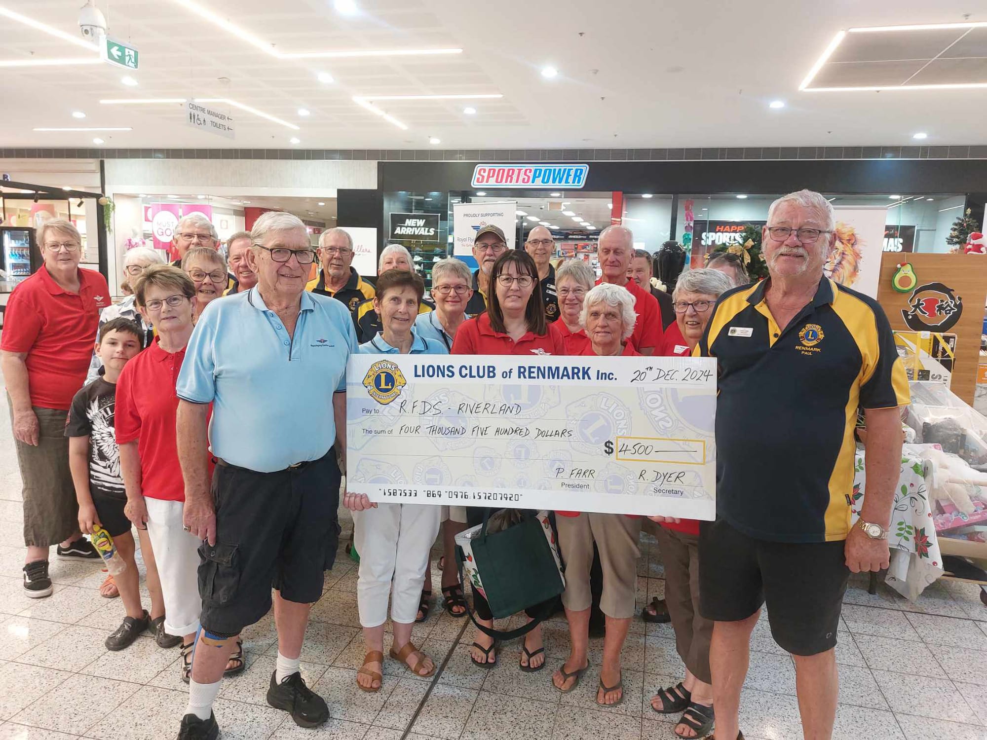 Renmark Lions donate $4500 toward RFDS