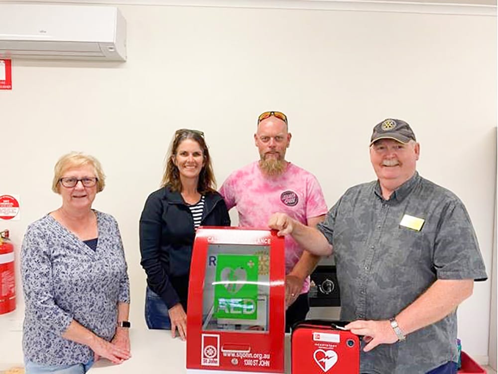 Rotary serves up defibrillator to tennis club