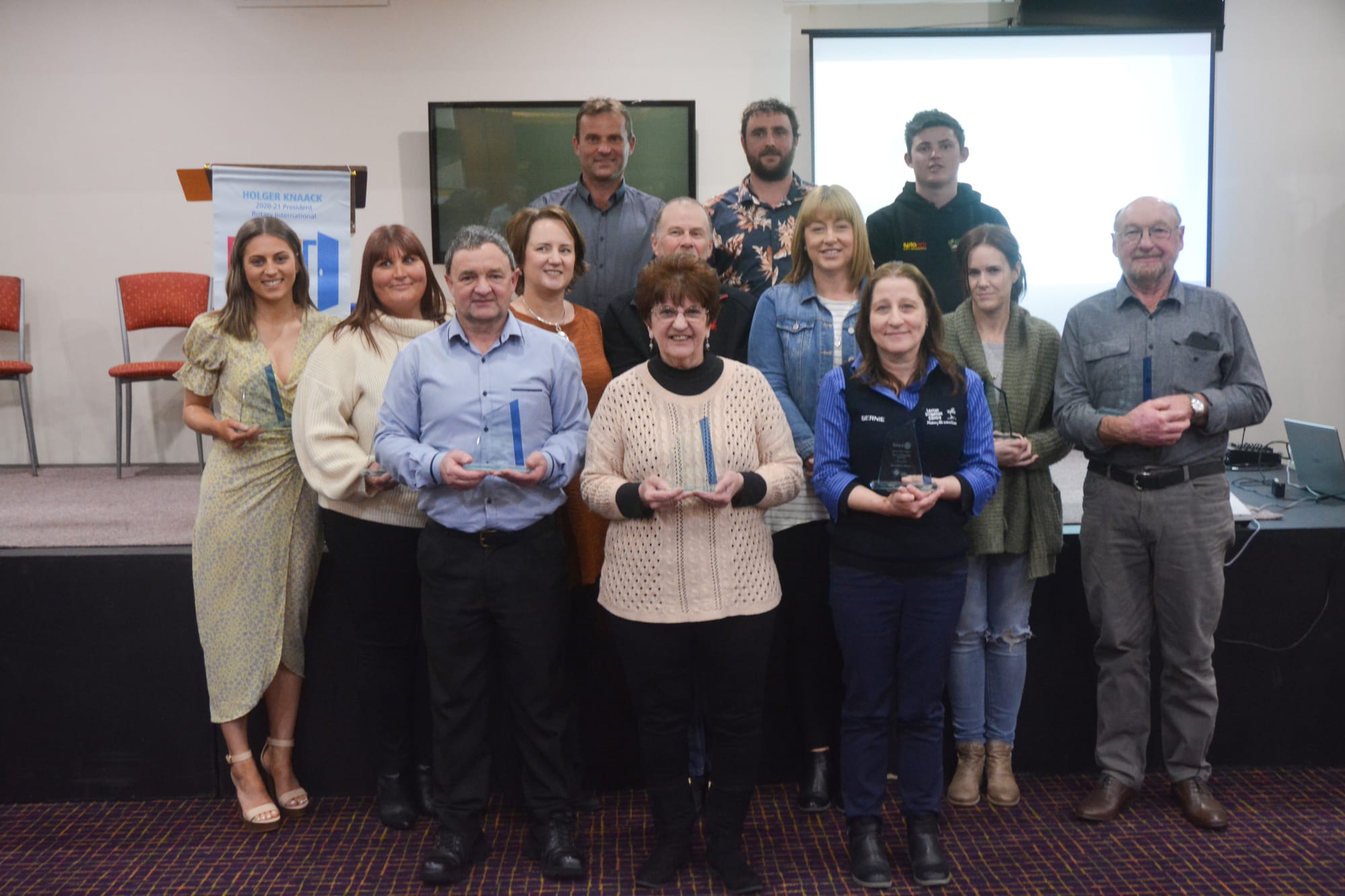 Rotary to honour hard-working Loxton people