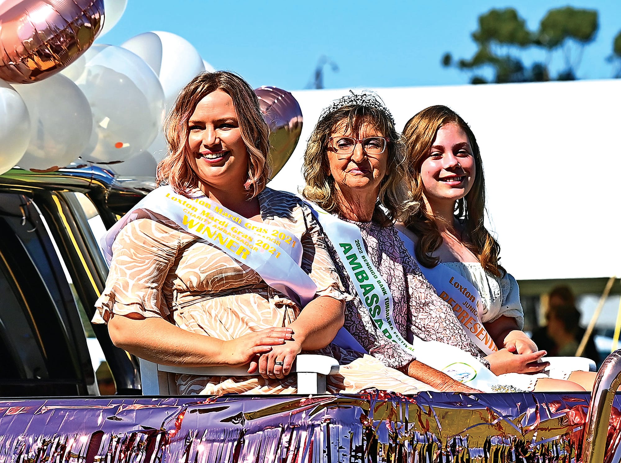 Mardi Gras, Tunarama exchange comes to an end