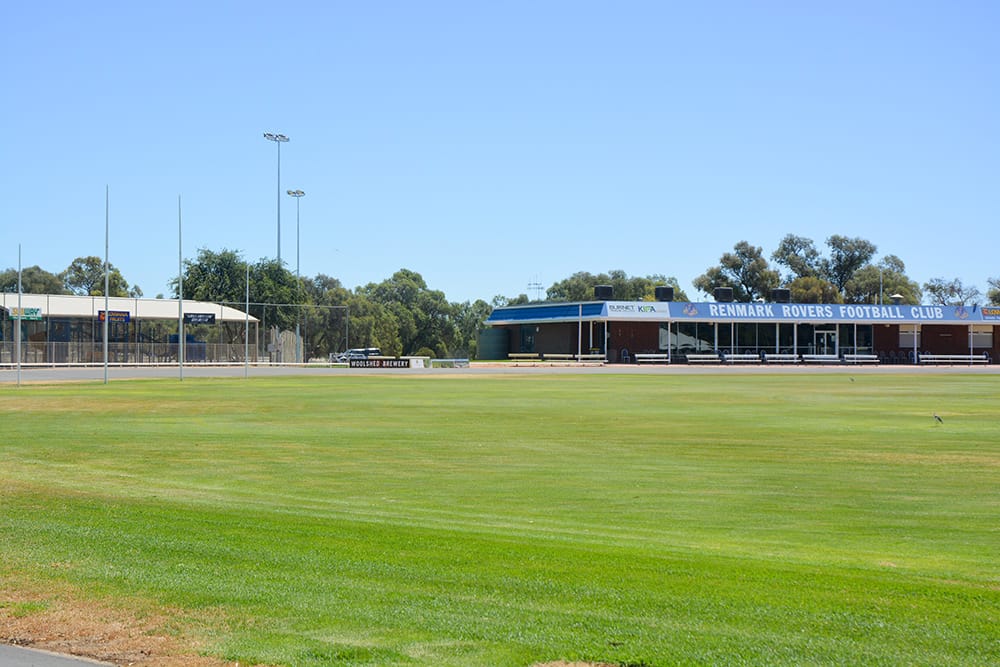 Project lit for Renmark Oval upgrade