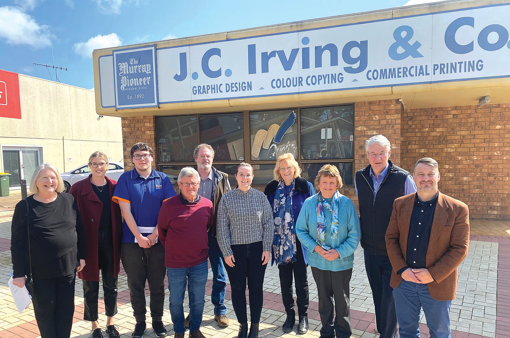 Advisory group visit new library site