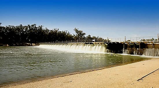 Maintenance forces temporary Lock 11 closure near Mildura