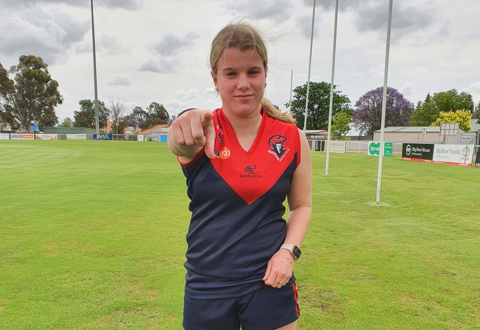 Under 15 girls footy in 2022