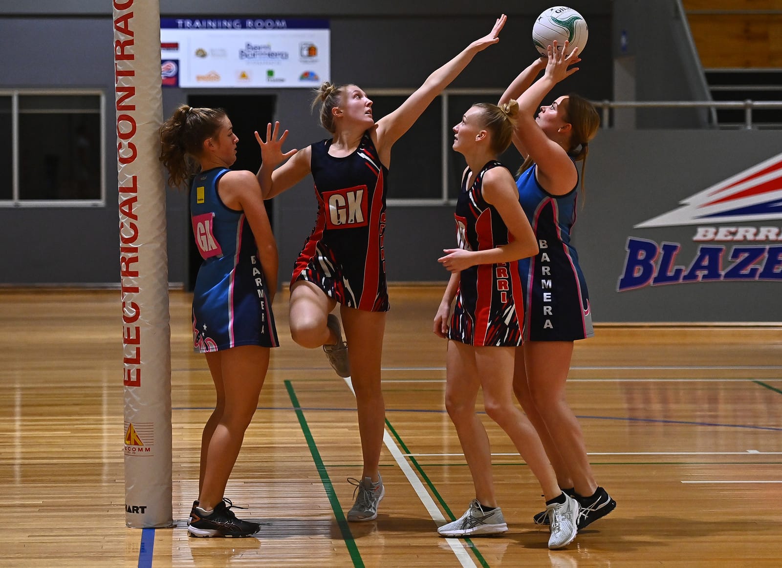 Loxton welcomes a returning star