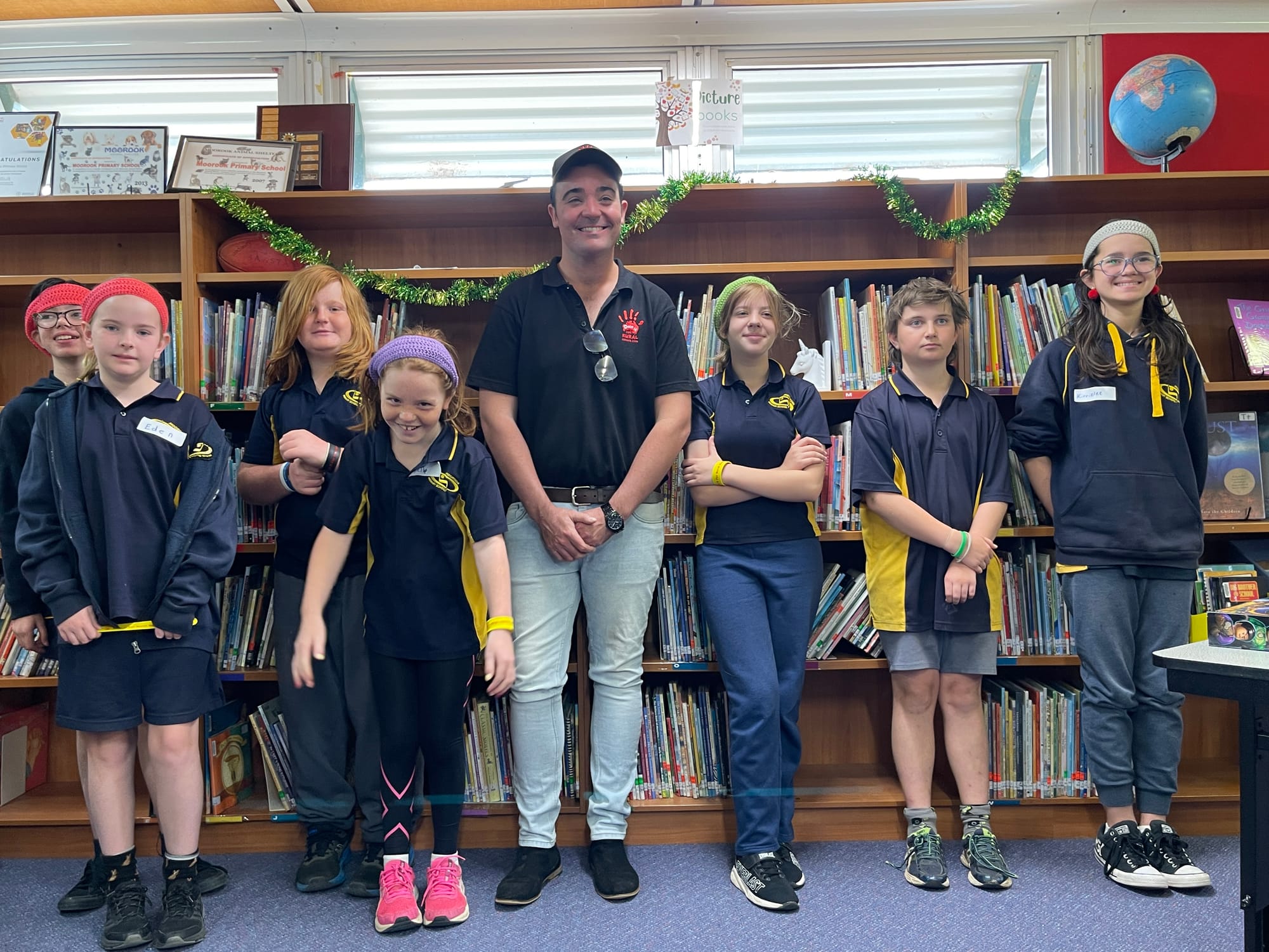 Country music star ‘in awe’ of our resilient kids