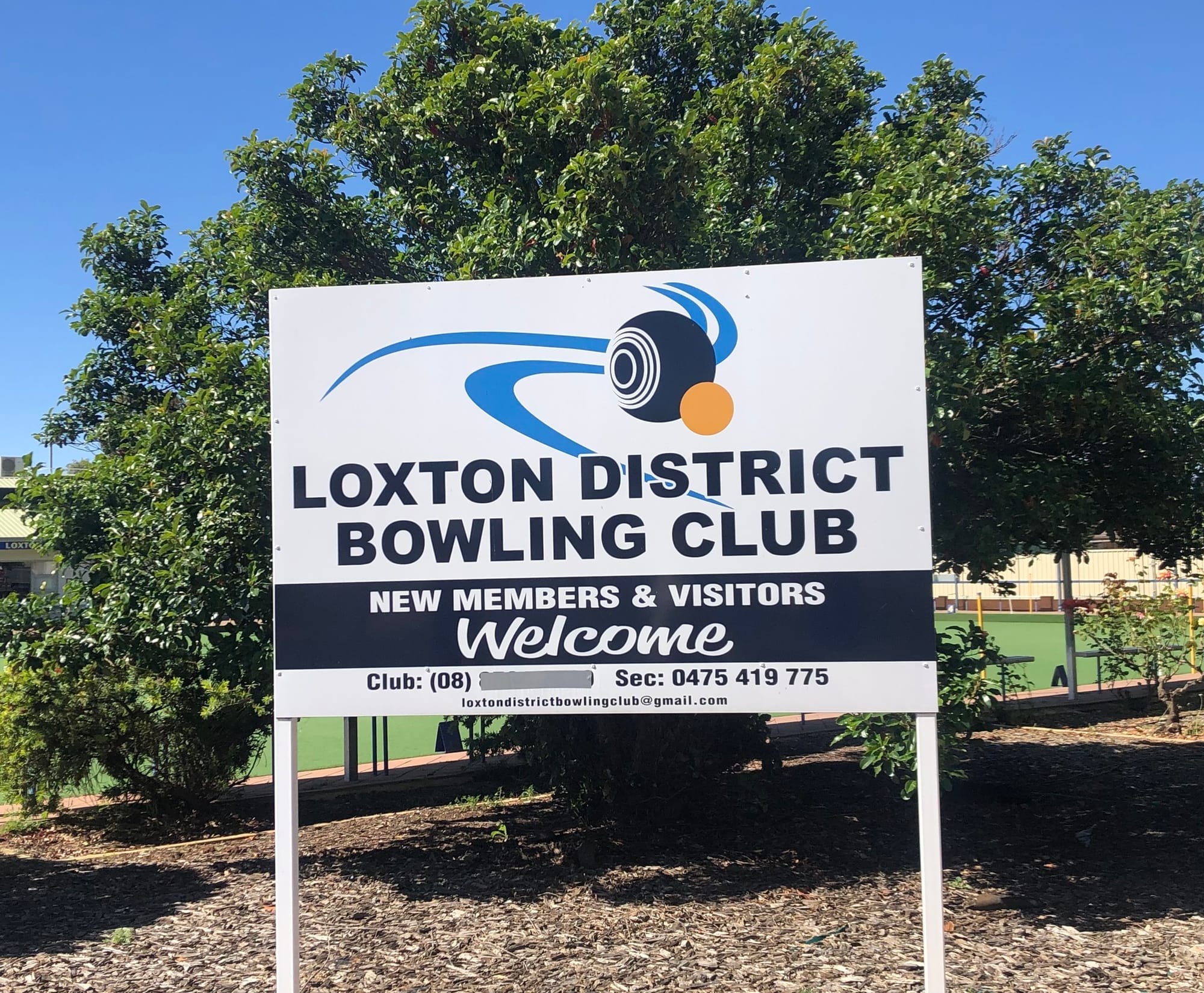 Bowling club’s backing for Garry’s good cause