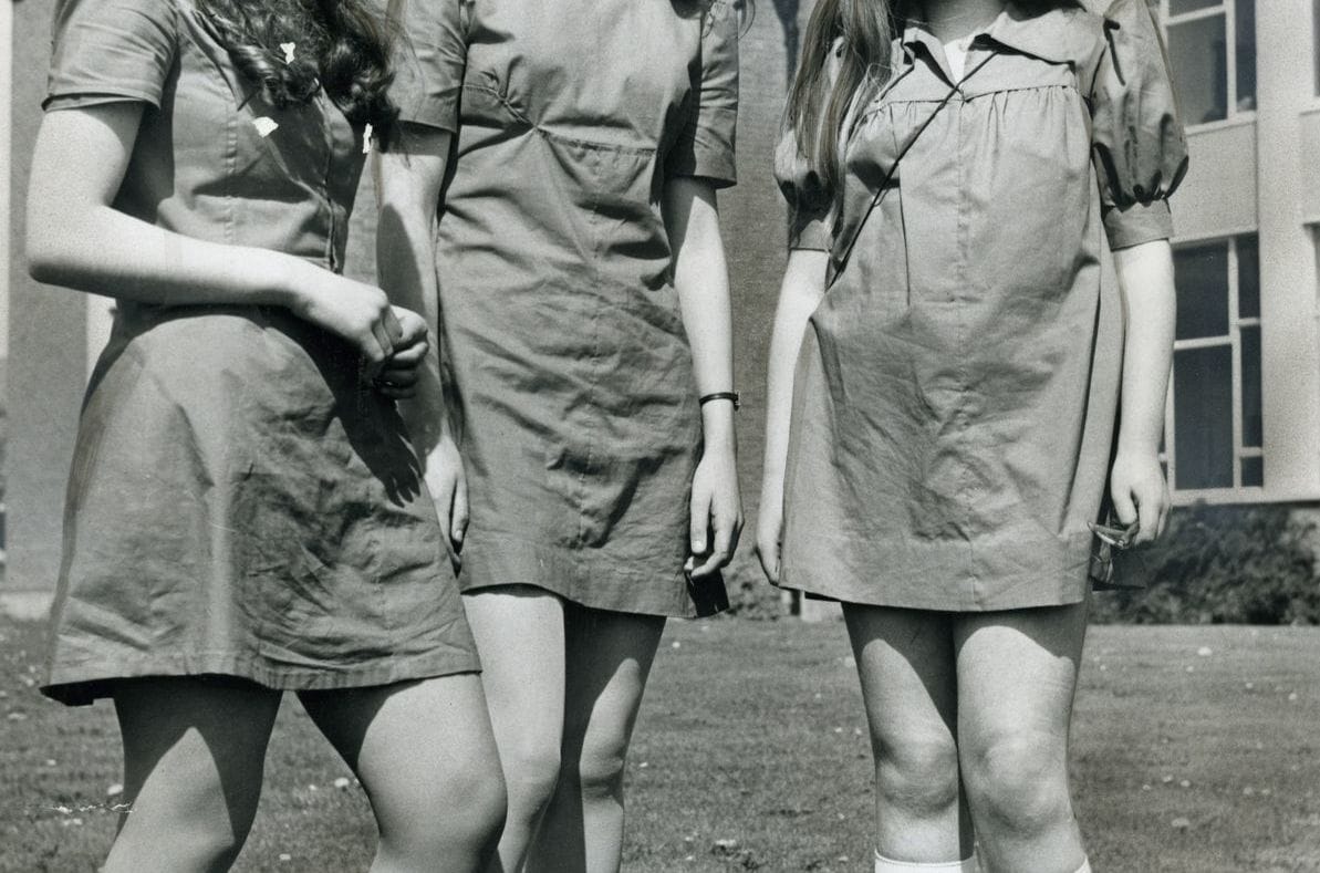 School years of miniskirts, Latin, romances and the canteen