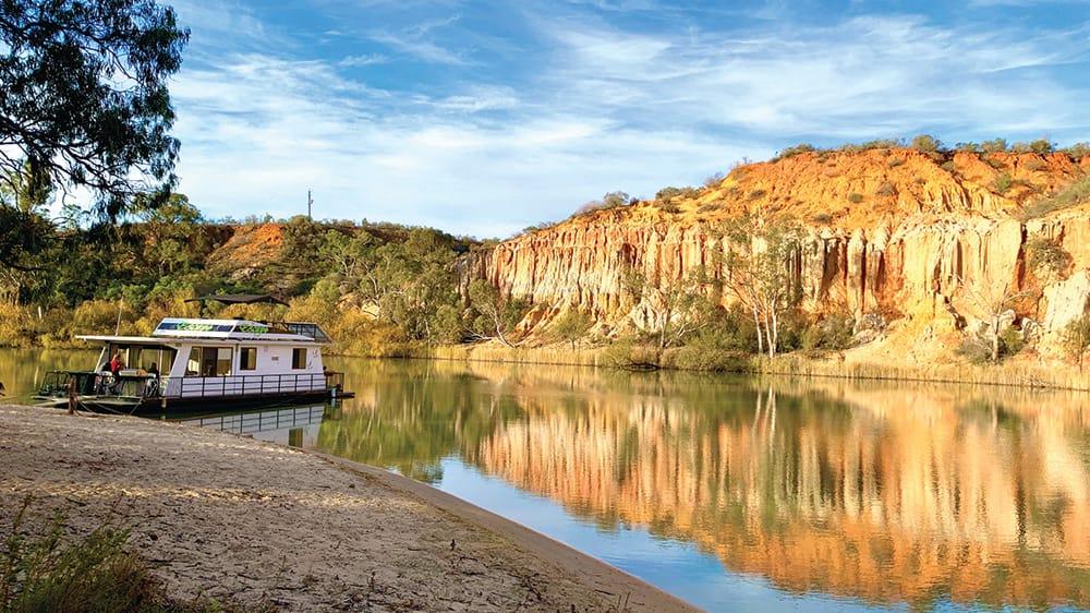 Battle for top tourism town