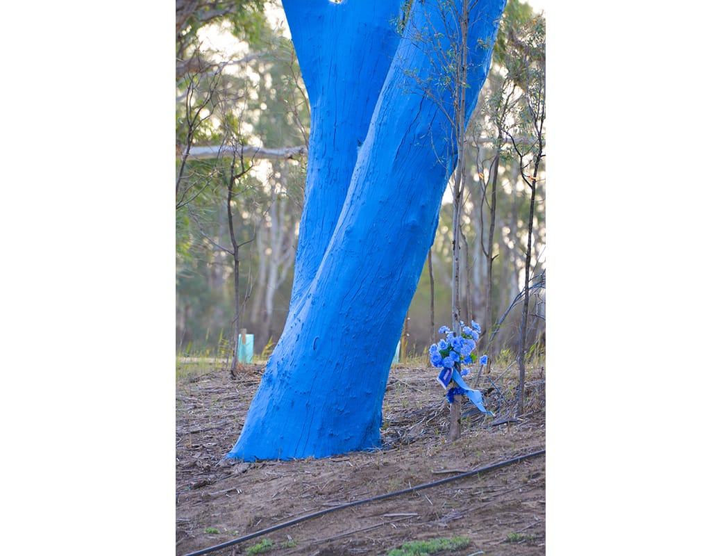 Loxton residents pay tribute to fallen officers