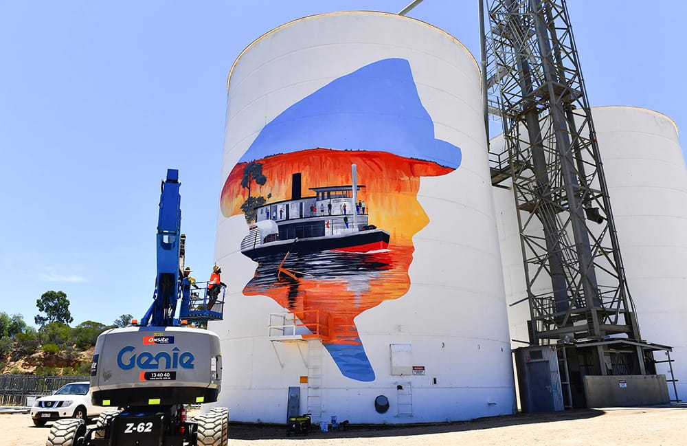 Paringa Silo Art back on track