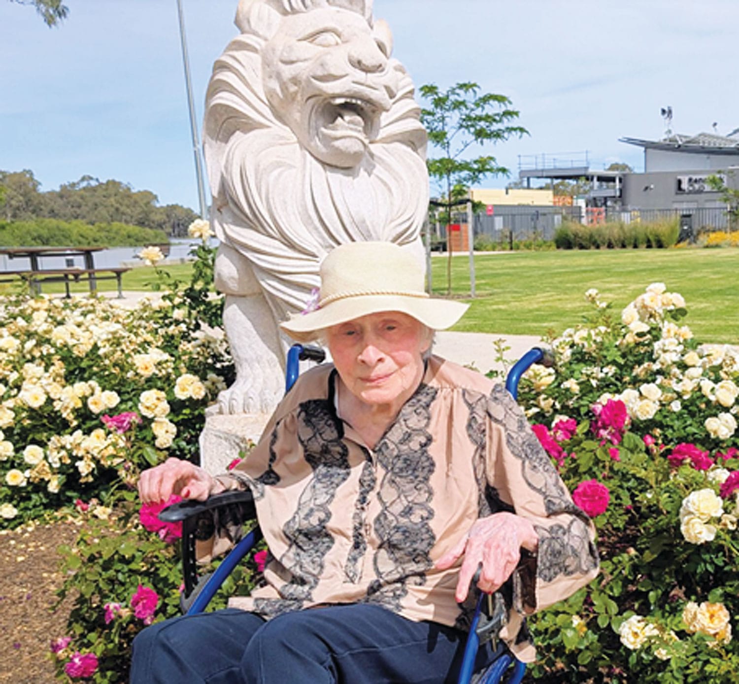 Marj hits a stylish 95