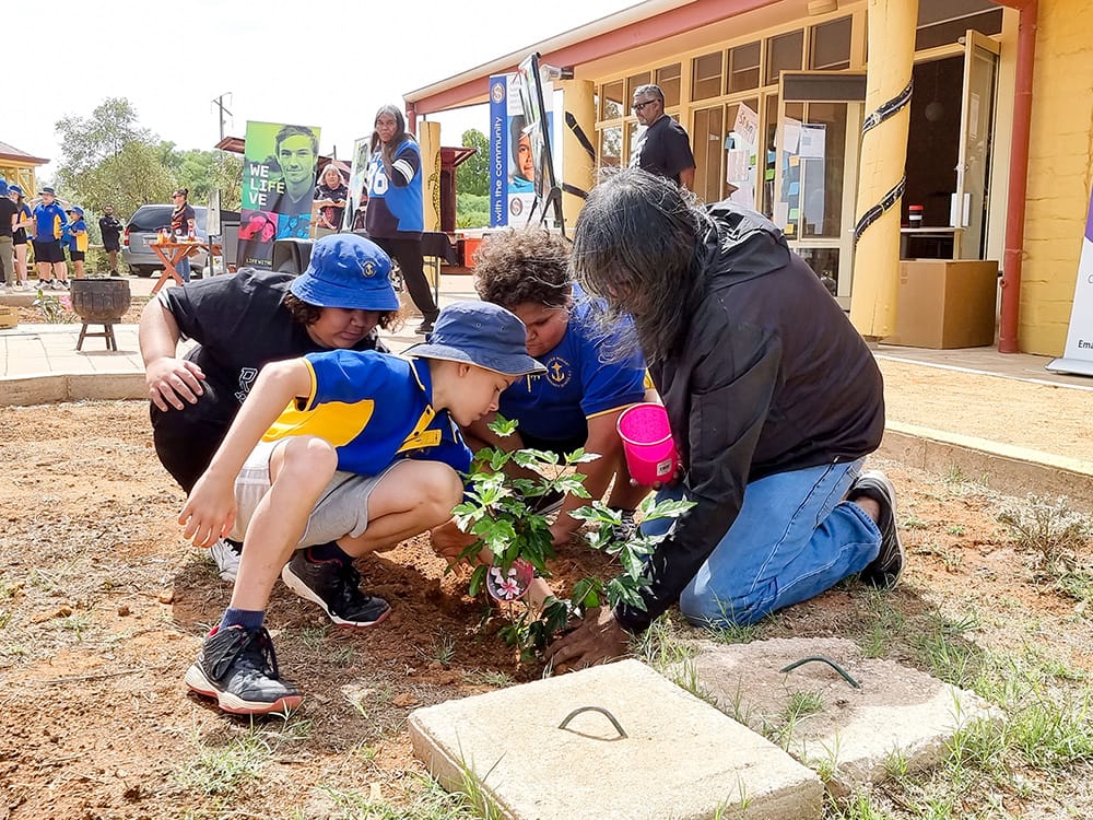 Residents and students reflect on Stolen Generations post image