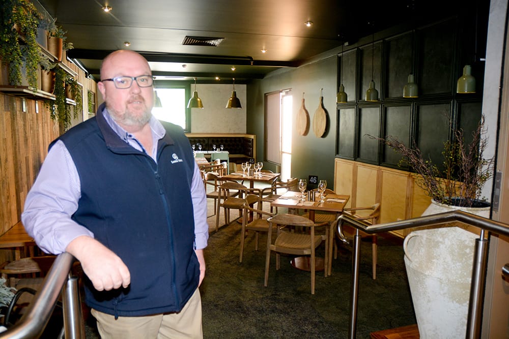 Loxton Hotel gets a face-lift post image