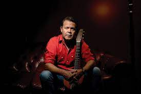 My Kind of Country, by Robyn McIntosh: Just days to the release of Troy’s three-CD set post image