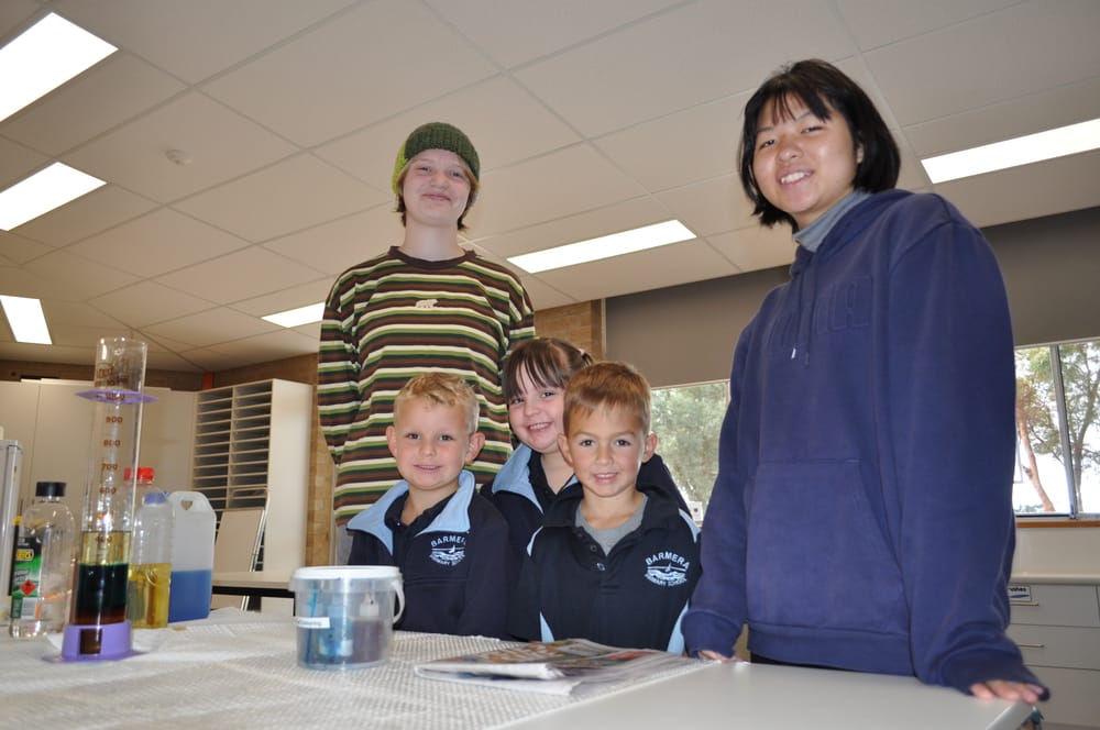 Barmera Primary sharing in science post image