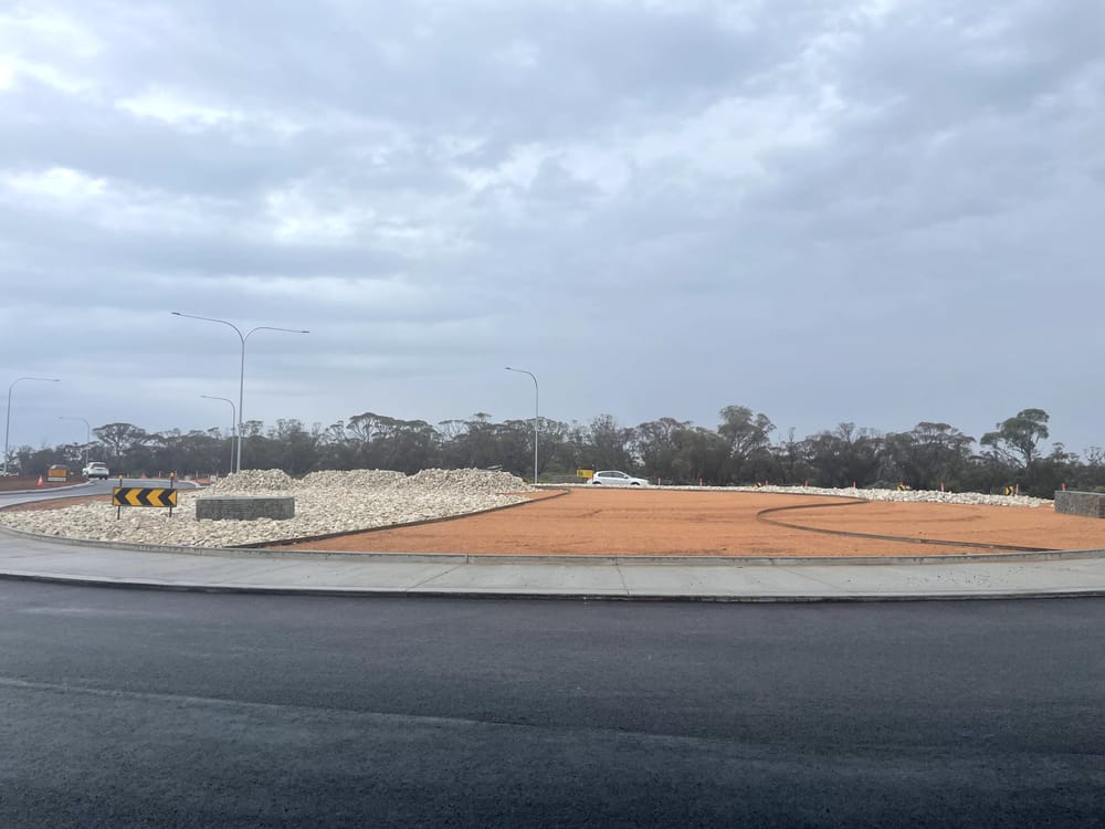 Roundabouts open, to be done by 2023 post image