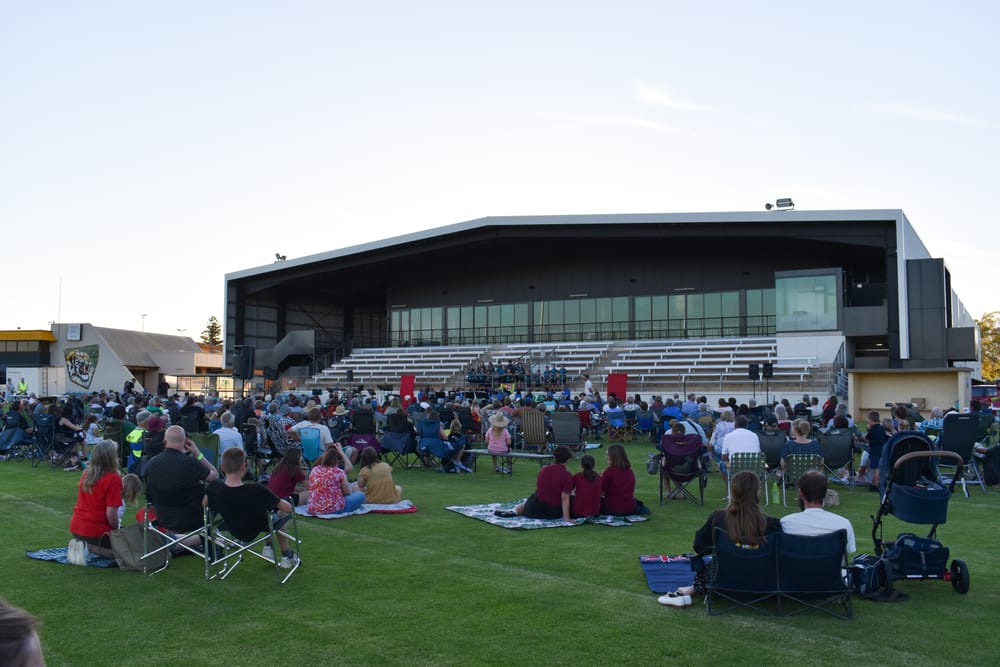 Loxton carols at the oval this weekend post image