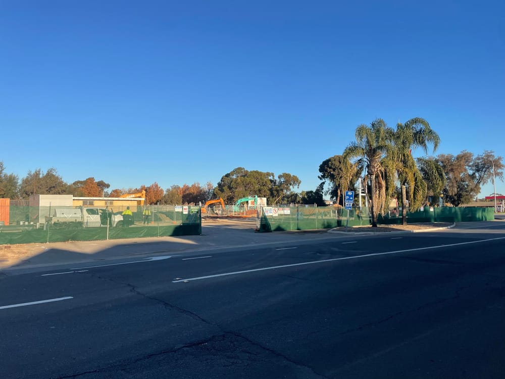 Demolition time for old Renmark servo post image