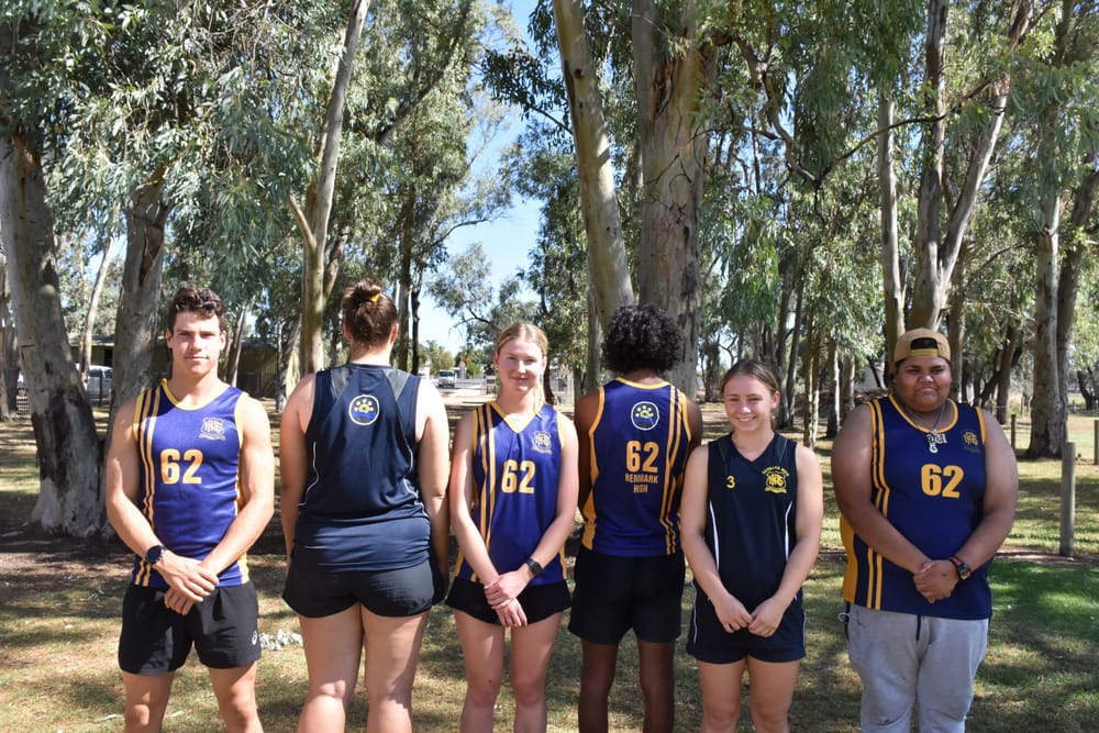 Renmark students sport a new logo post image
