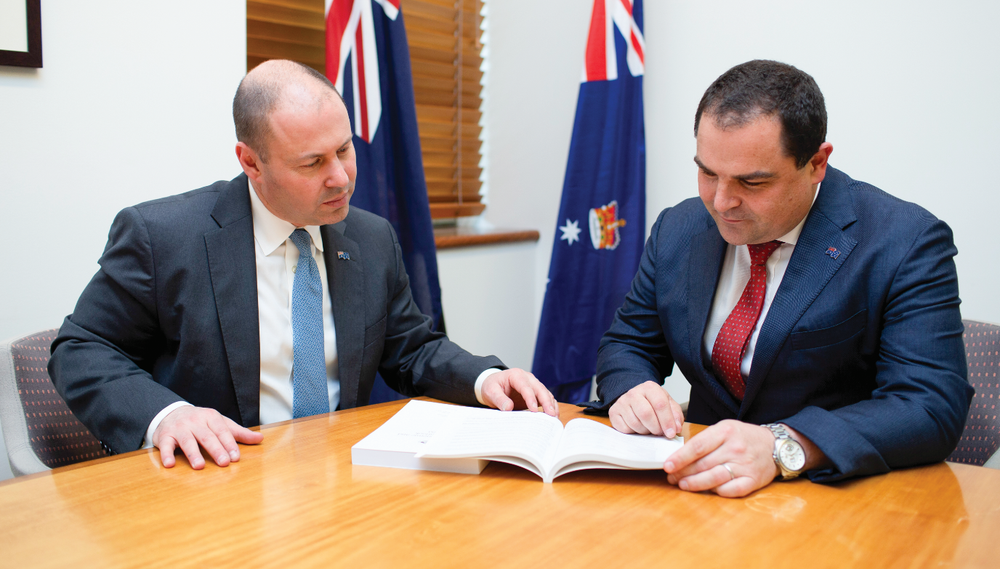 Pasin flexes his muscle after MP case post image