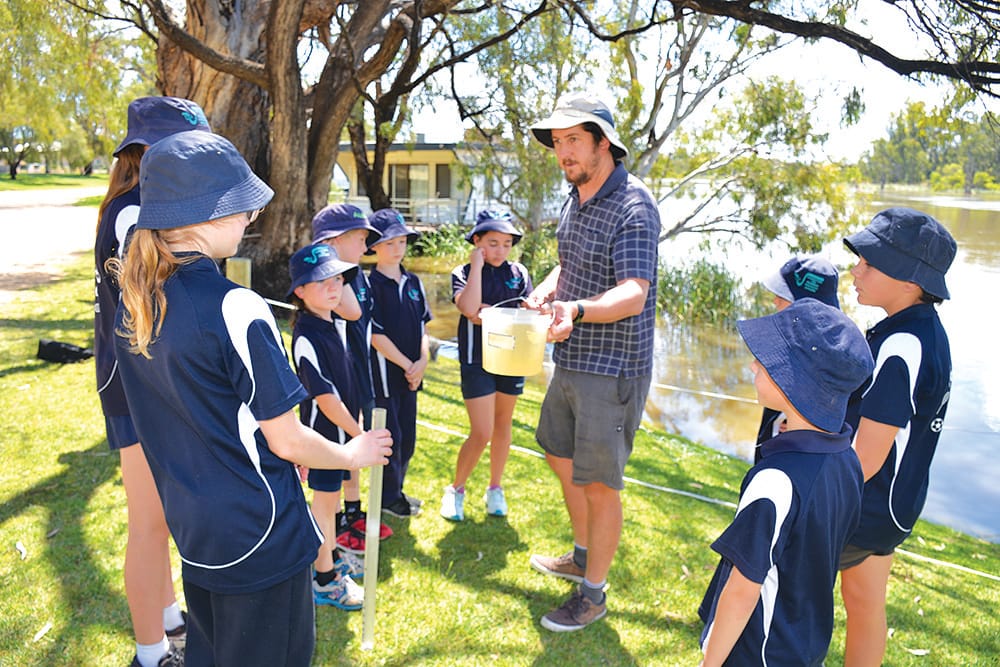 Students strengthen their river connection post image