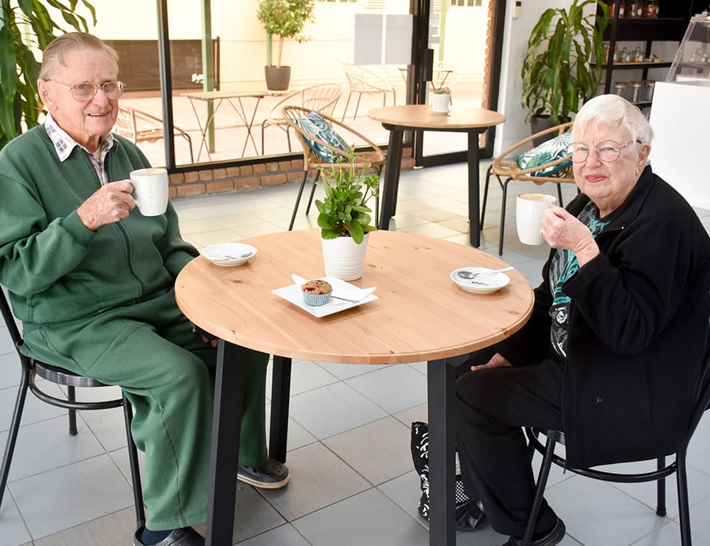 All smiles for relaxed dining post image