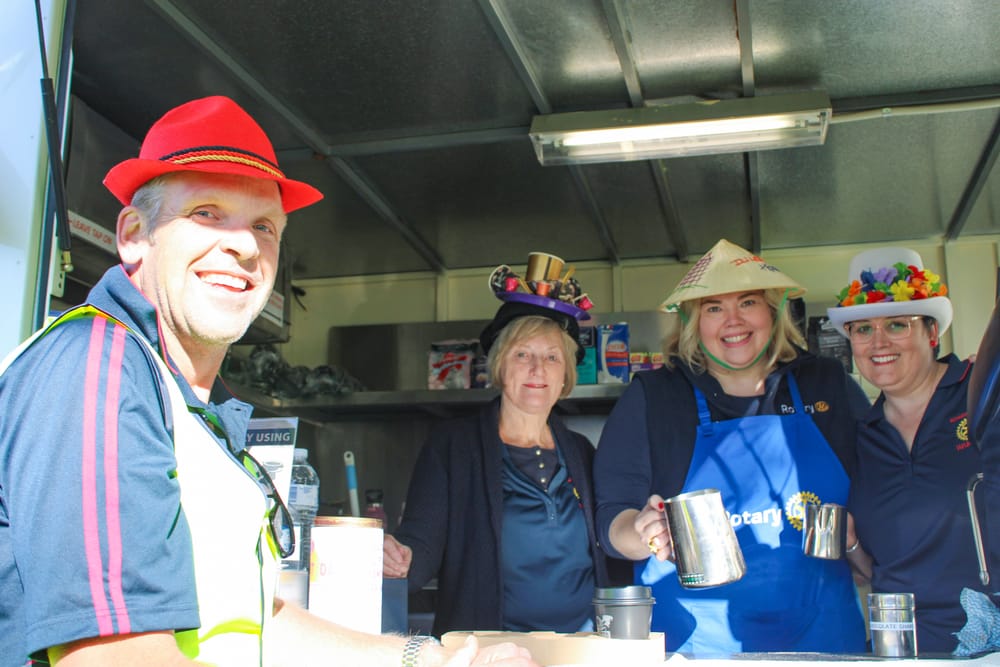 First Waikerie twilight market draws a crowd post image