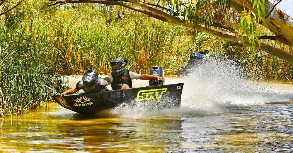 Riverland revels in dinghy action post image