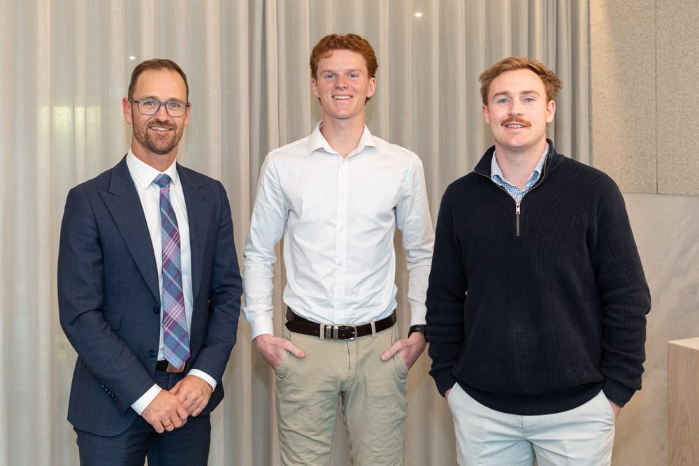 Loxton student receives regional scholarship post image