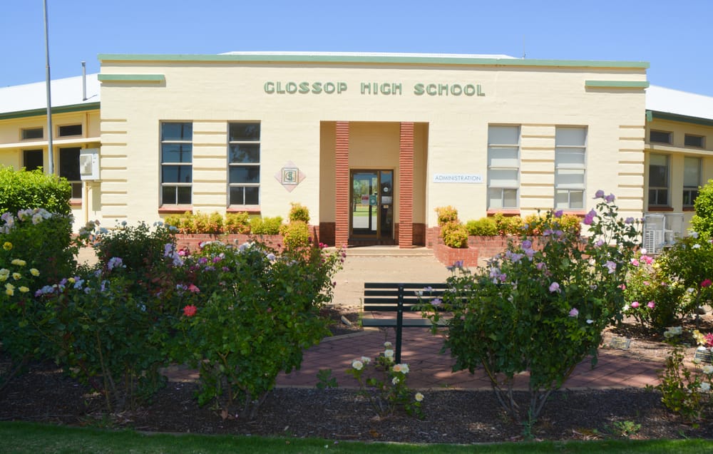 Former Glossop High School campus put onto the market… Golden opportunity? post image