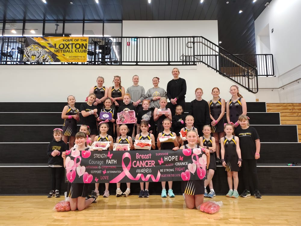 Riverland netball steps up in support of breast cancer post image