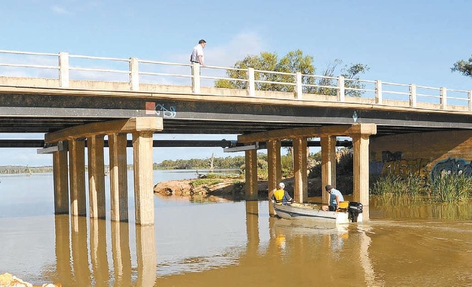 State Government co-operating with council to remove regulator debris… ‘CONCRETE CHAMBER’ post image