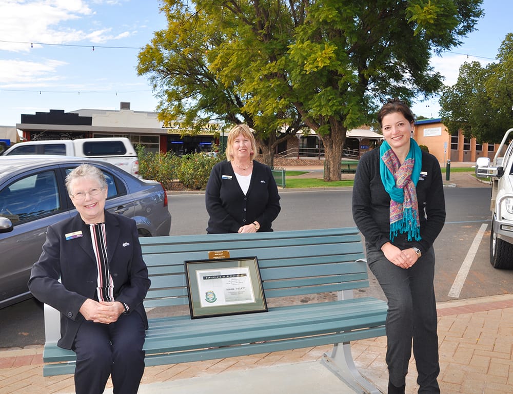 Barmera bench honours much-loved librarian post image