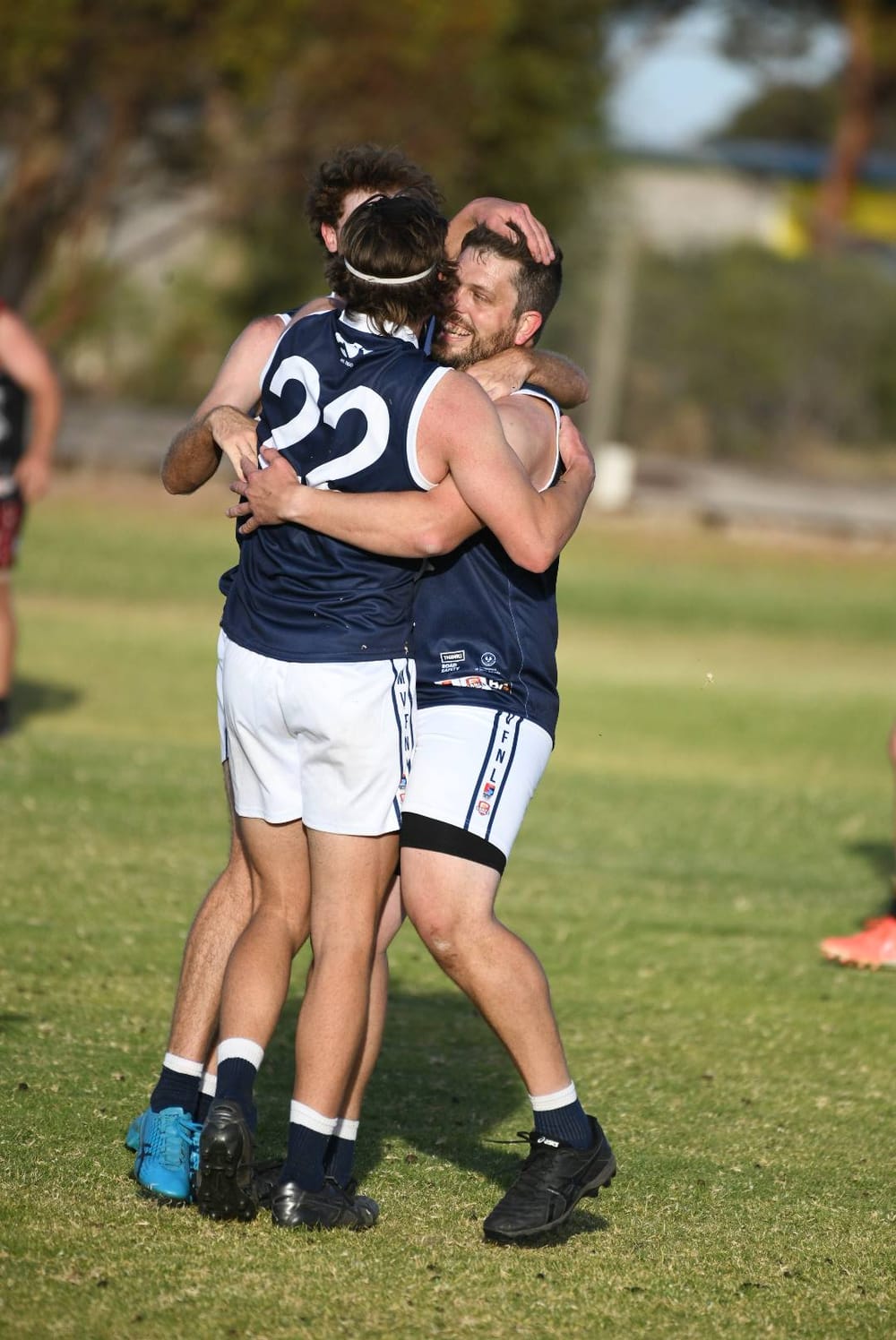 Blues blitz Redbacks to reach triple figure margin post image