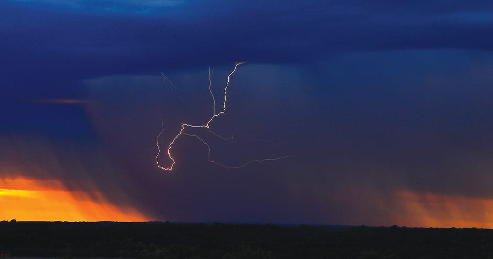 Power outages amid thunderstorm post image