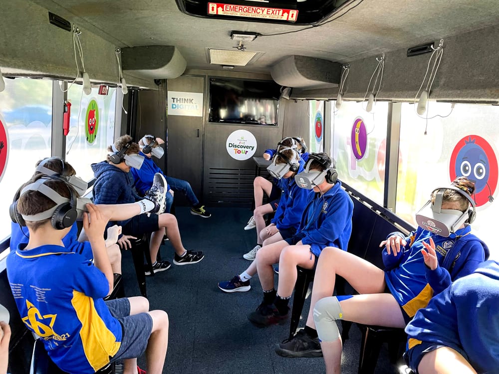 Digital discovery tour bus delights local kids post image