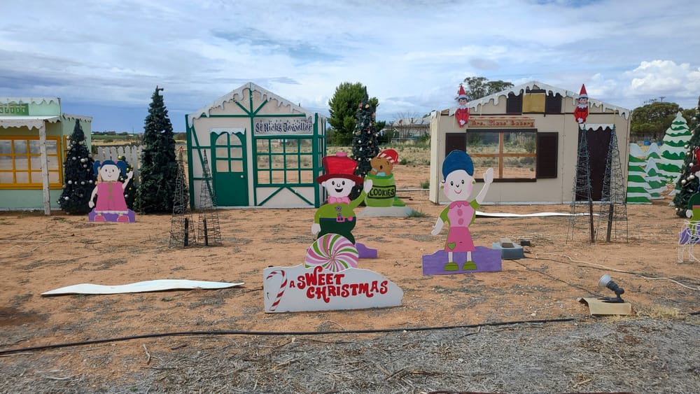 Praise for Loxton Christmas Wonderland volunteer efforts post image