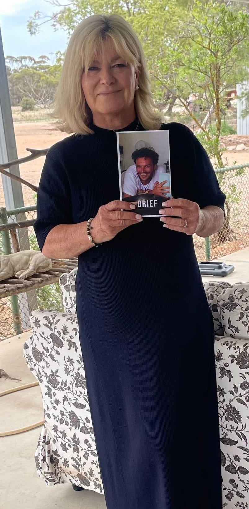 Suzi honouring her ‘Muzz’ with new book post image