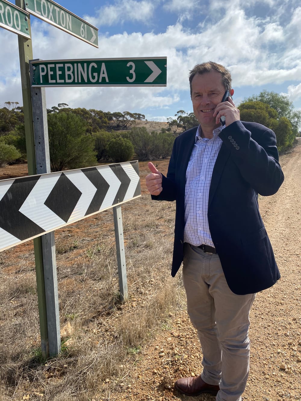 Local MP celebrates new regional Starlink service post image