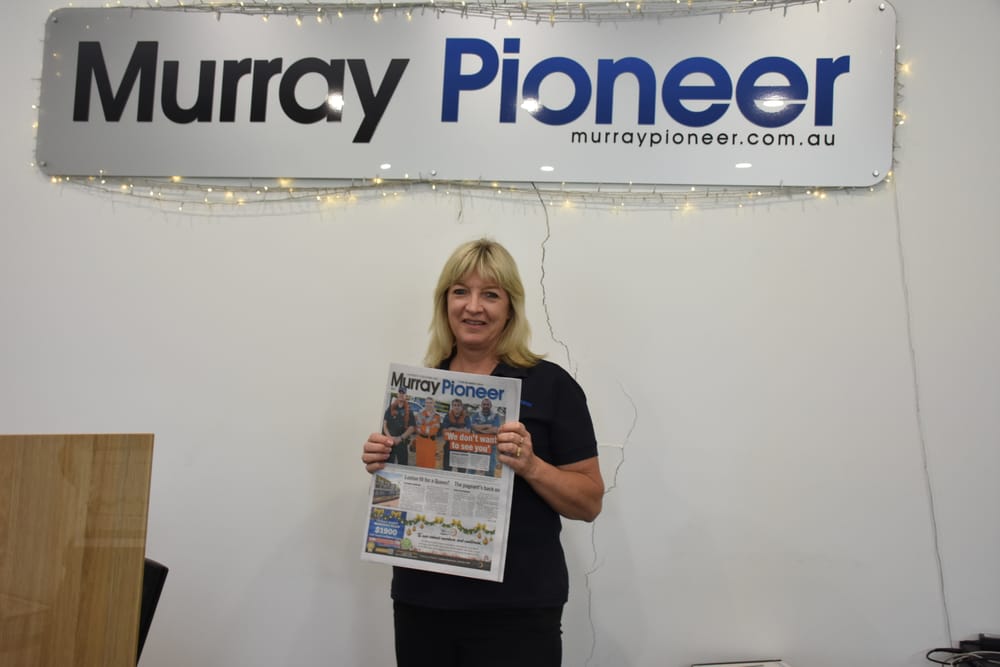 Liz celebrates 40 at the Pioneer post image