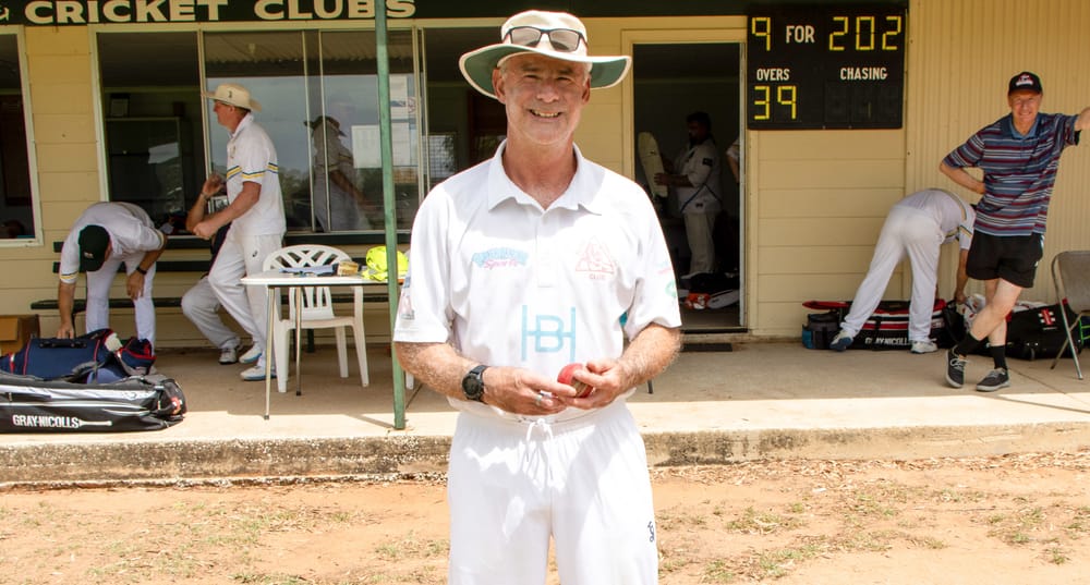 Veteran’s cricket a hit with Dougie post image