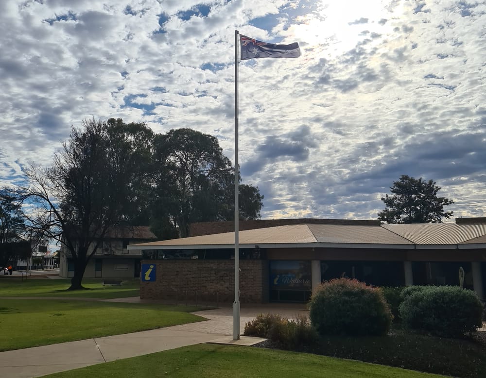 Council passes flags policy for funerals post image