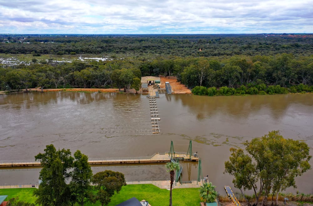 What’s the difference between a flood and a high river? post image