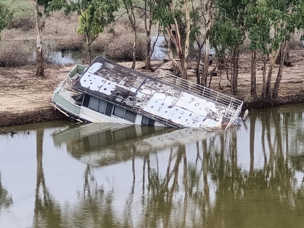 Riverland houseboat owners weigh up retrieval costs post image